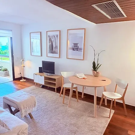 아파트 Ocean View One Bedroom With Garage And Swimming Pool In Costa Da Guia