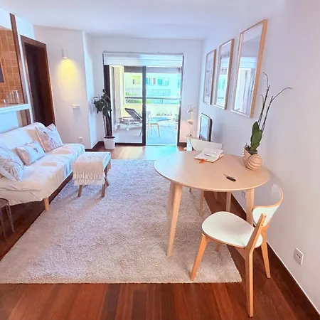 아파트 Ocean View One Bedroom With Garage And Swimming Pool In Costa Da Guia 카스카이스
