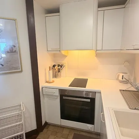 아파트 Ocean View One Bedroom With Garage And Swimming Pool In Costa Da Guia 카스카이스
